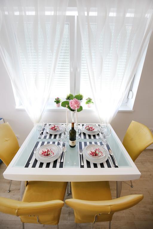 Flowers Apartment Zadar